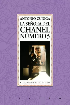 SEÑORA DEL CHANEL NUMERO 5, LA